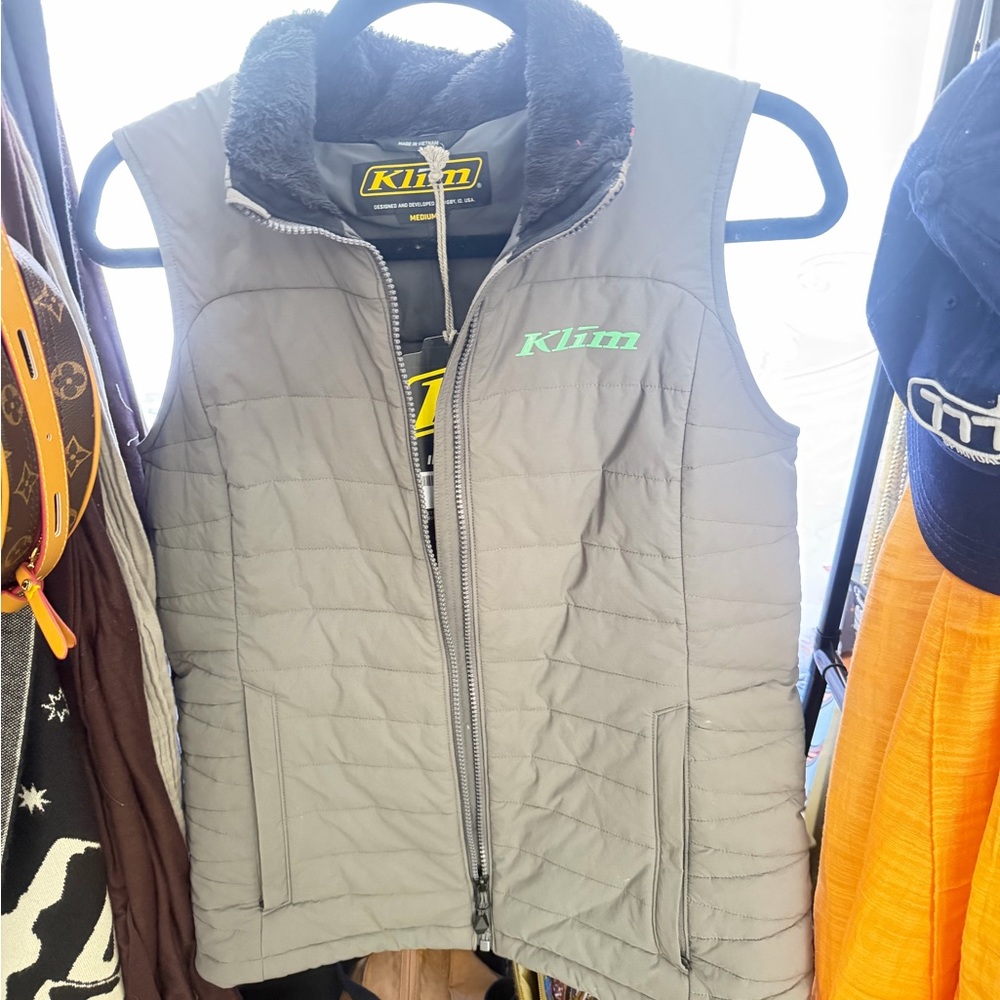 NWT Klim Women's Gray Quilted Vest with Fleece Collar